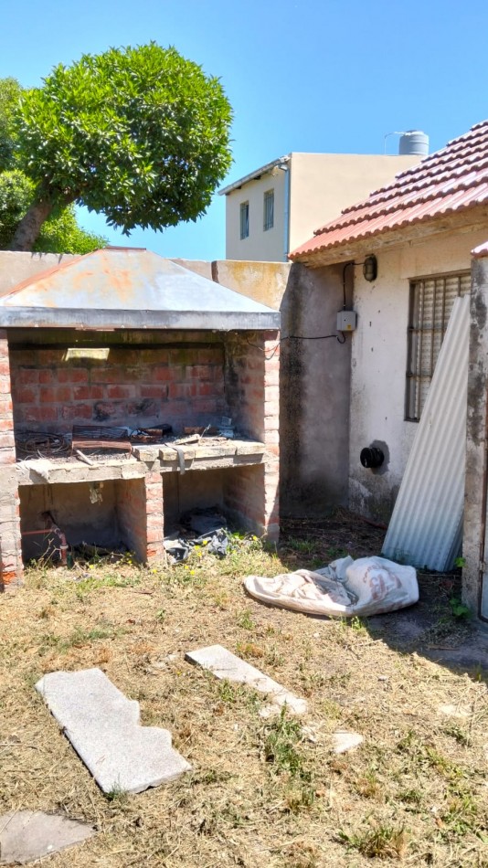 VENTA CASA 3 AMBIENTES GARAGE PARQUE Y PARRILLA: 350M2 TOT.ZONA ALFAR