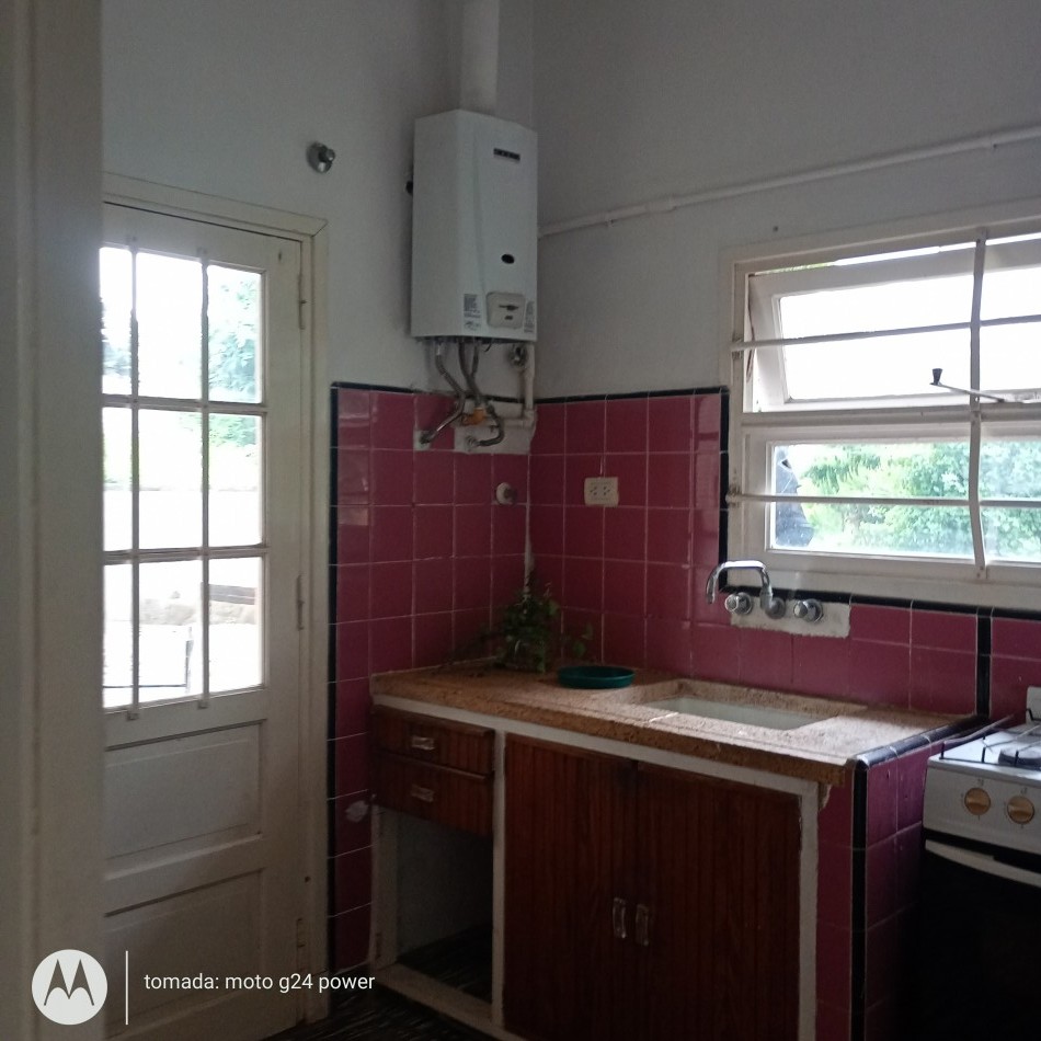 ALQUILER CASA EN EL FARO: 4 AMBIENTES EN DOS PLANTAS