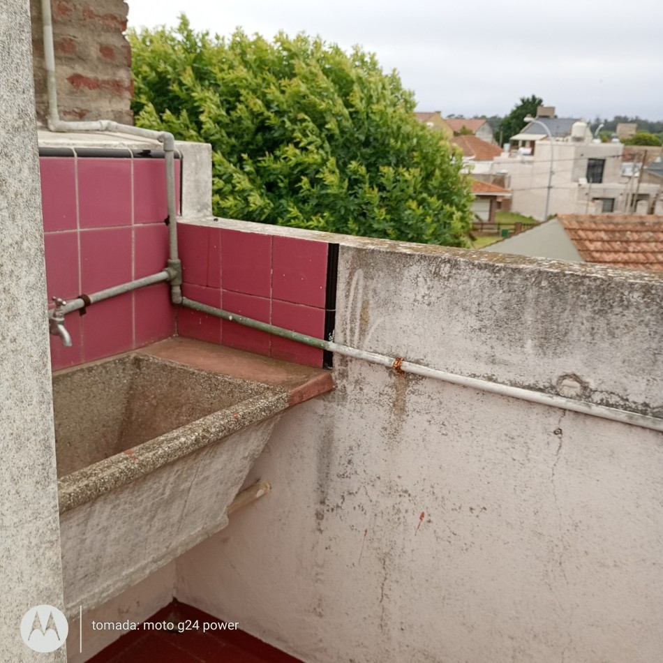 ALQUILER CASA EN EL FARO: 4 AMBIENTES EN DOS PLANTAS